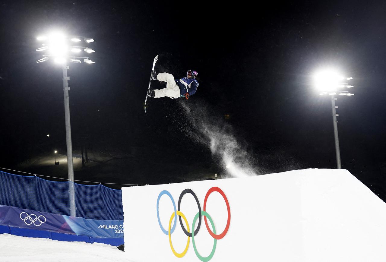 Россияне назвали любимую еду для просмотра Олимпиады