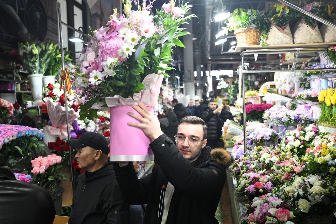 Москвичам дали советы по выбору цветов