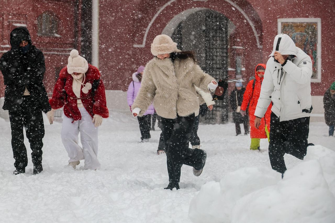 Москвичей экстренно предупредили о надвигающемся опасном снегопаде