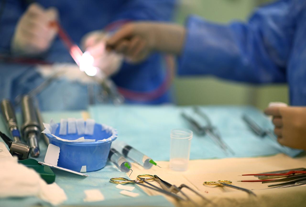 Врачи спасли москвича с толкушкой для картофеля в заднем проходе