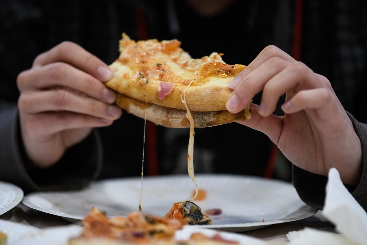 Суд отказал москвичу в сотне бесплатных пицц каждый год