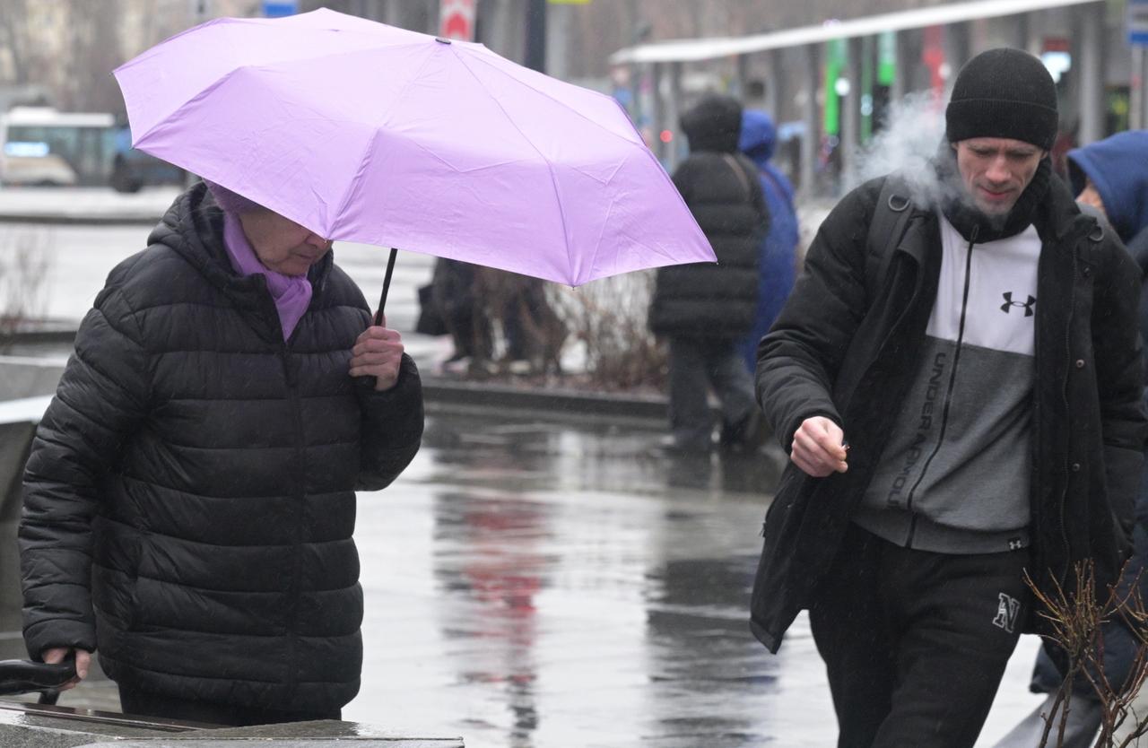 Москвичам назвали срок начала сезона дождей