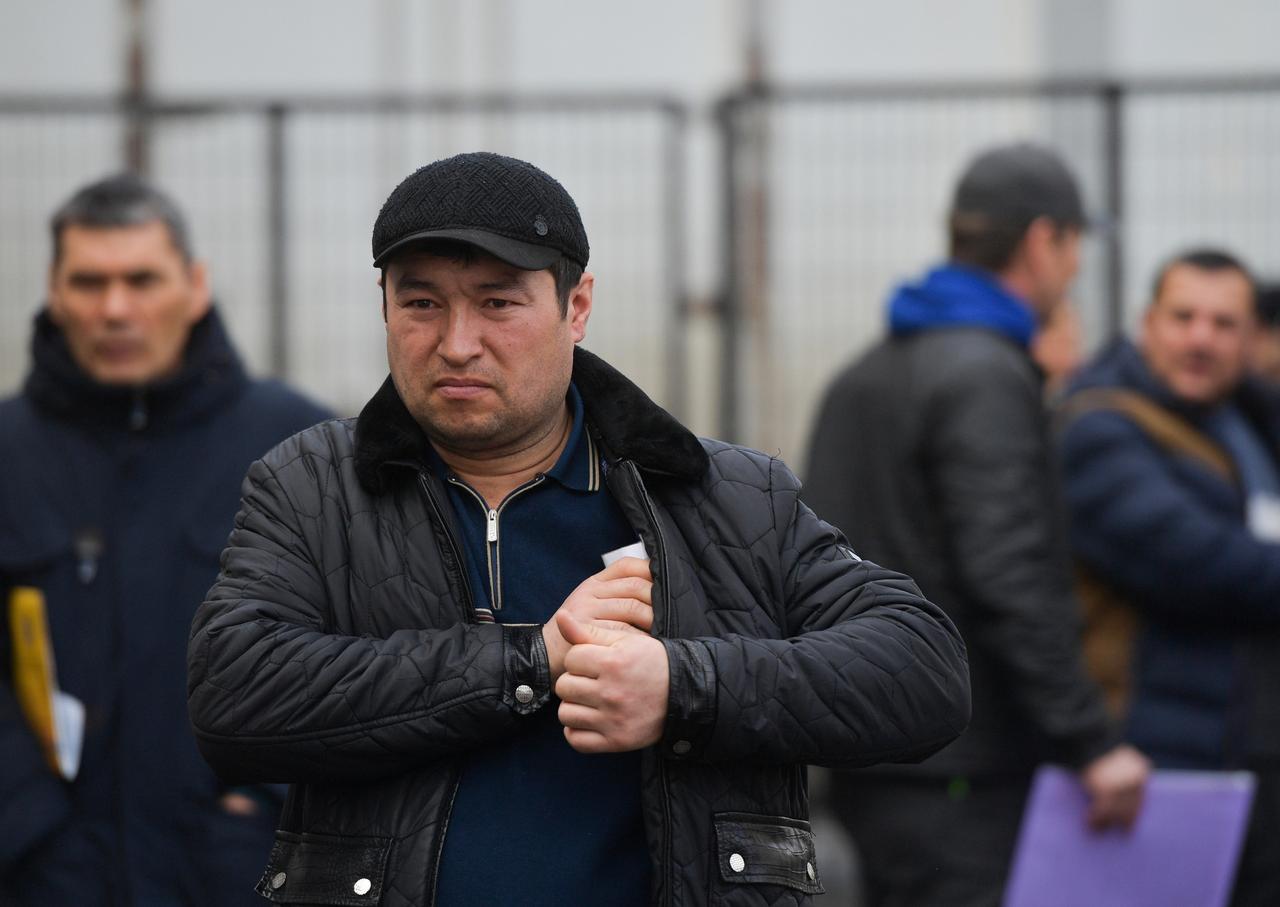 Названа самая высокая зарплата у мигрантов в Москве