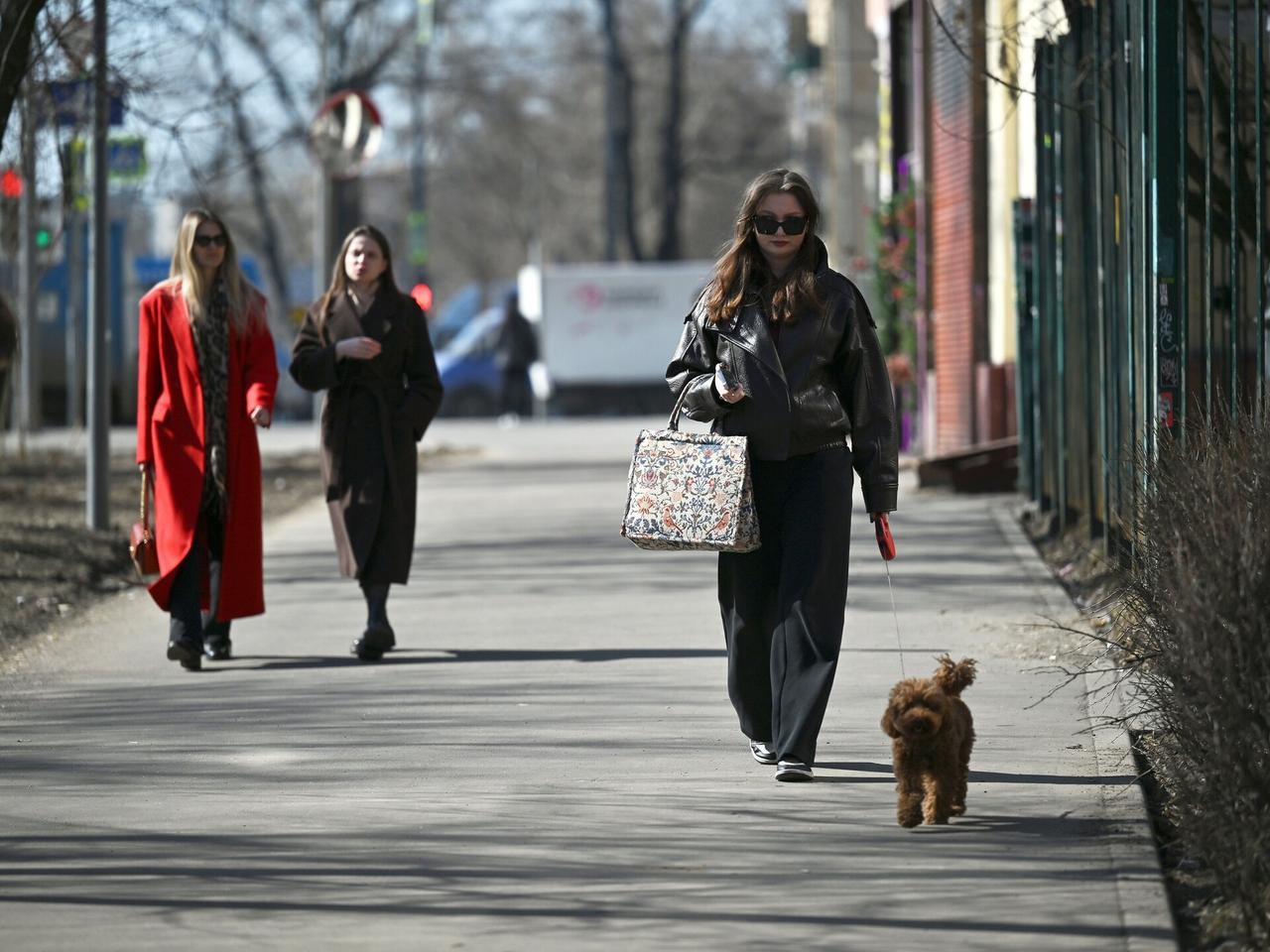 Жителям Московского региона пообещали теплую погоду до конца недели