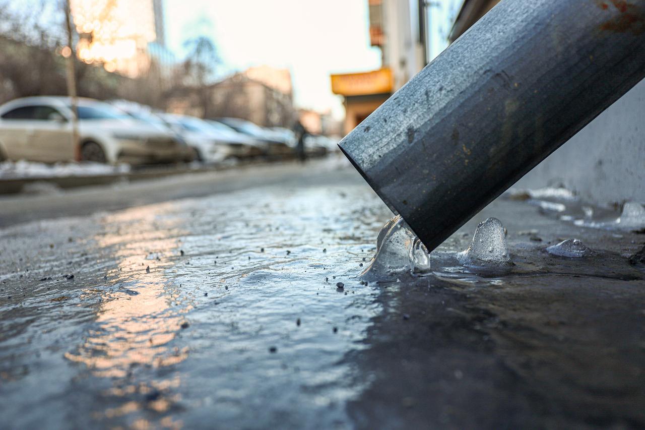 Москвичей предупредили о заморозках и порывистом ветре