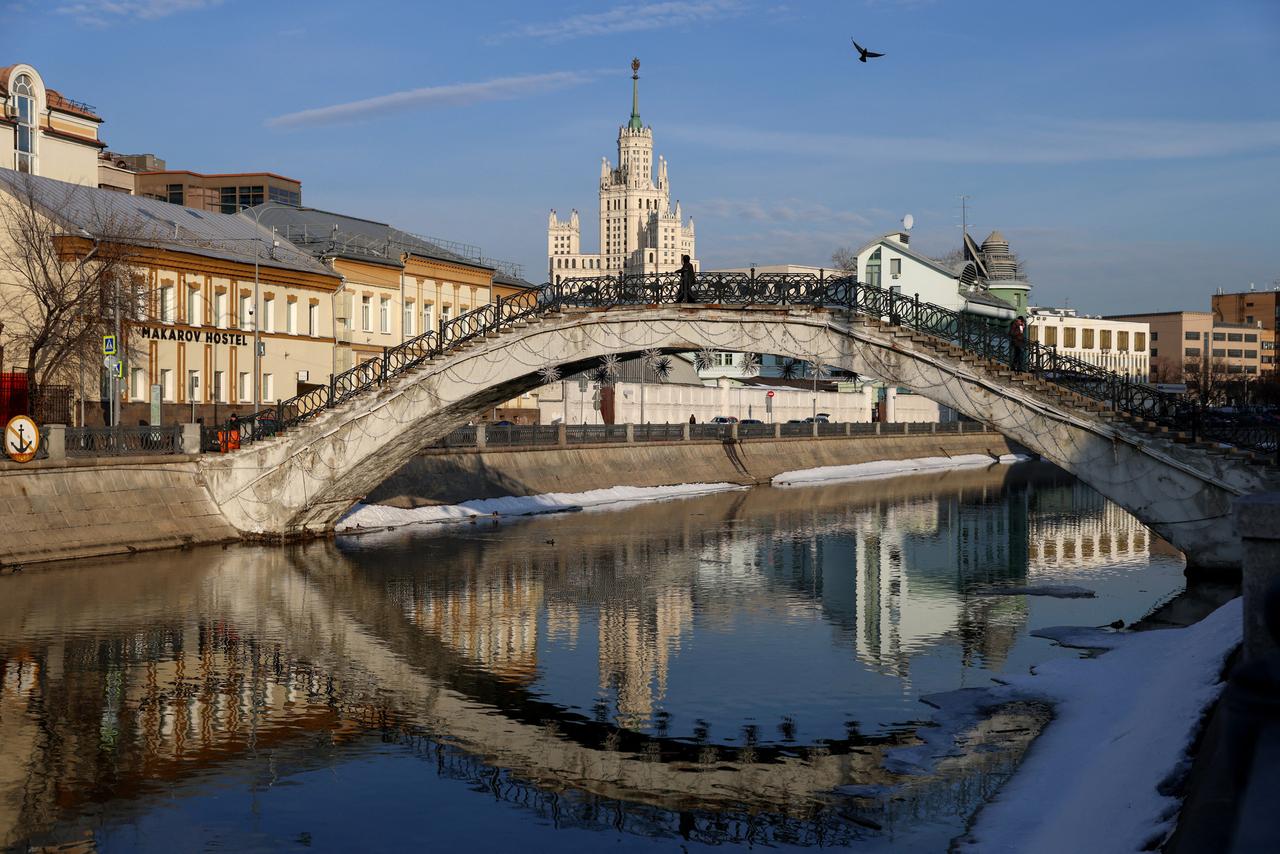 Москвичам рассказали о погоде в понедельник