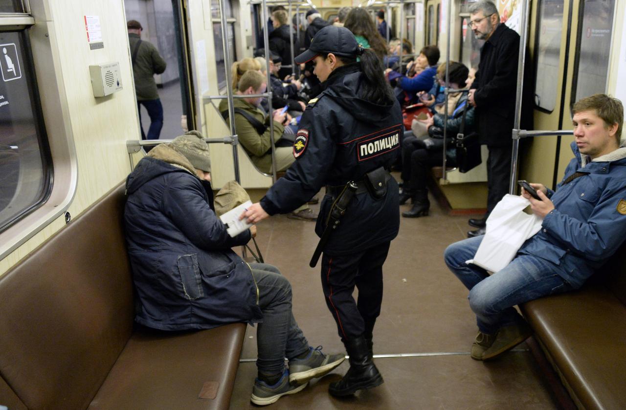 Россиян предупредили о штрафе за одно действие в метро Москвы