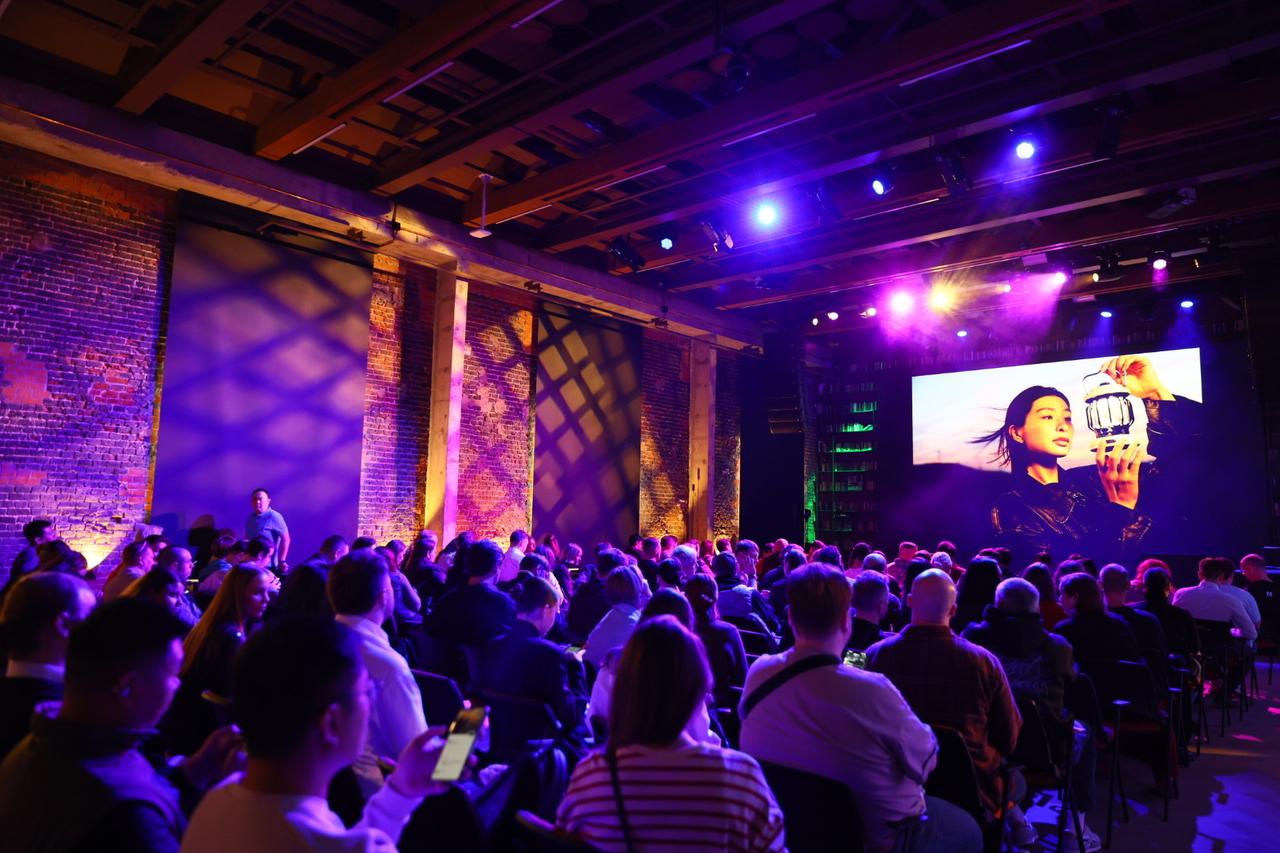 В России открыт предзаказ на флагманские смартфоны HUAWEI