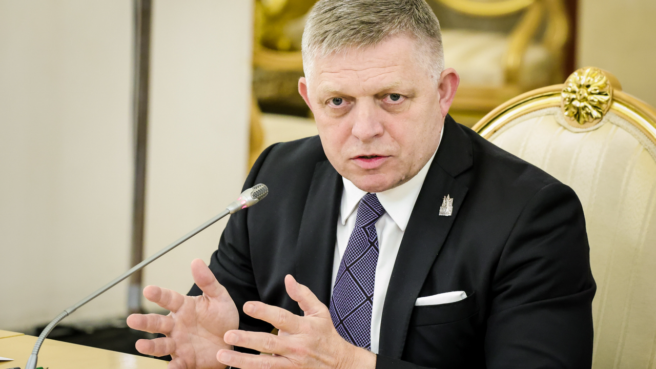 Фицо раскрыл детали предстоящего визита в Россию на 9 Мая