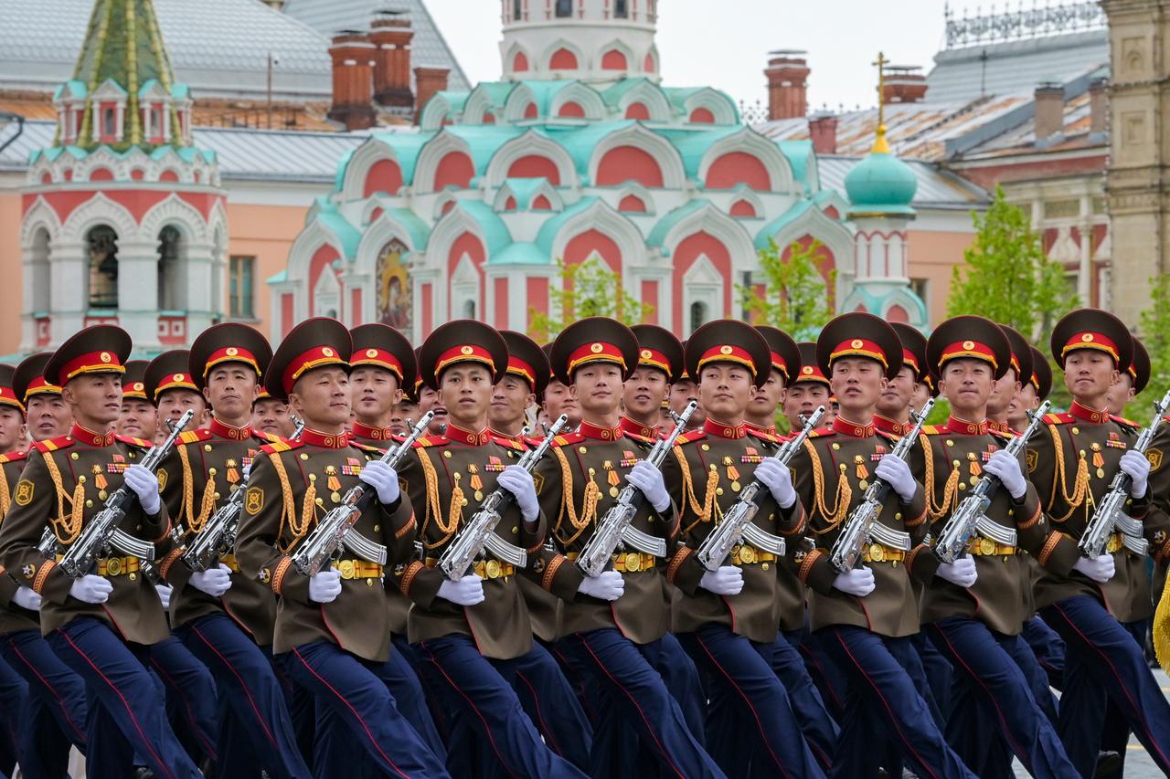 В параде Победы на Красной площади впервые прошли военнослужащие КНДР