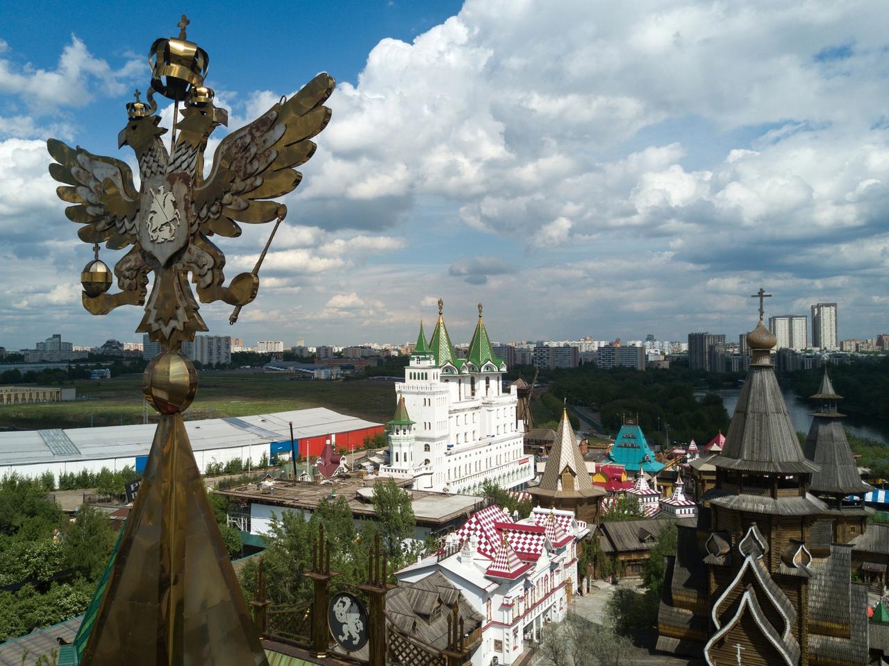 Пожар в Измайловском кремле вырос в пять раз