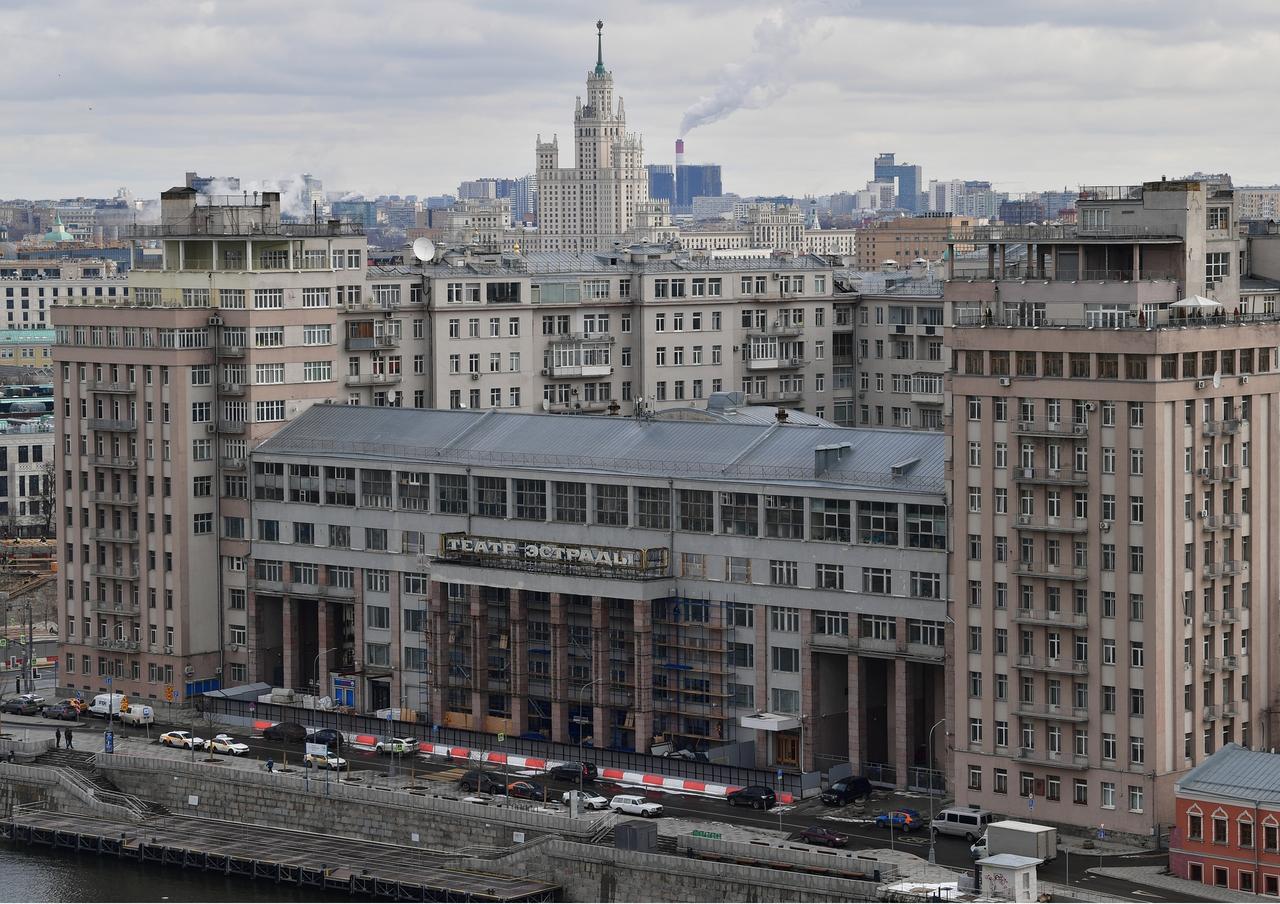Москвовед объяснила легенду о подъезде без квартир в Доме на набережной