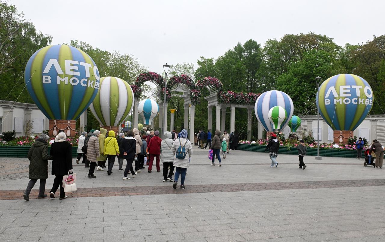 К летнему сезону в Москве подготовили более 700 пешеходных переходов