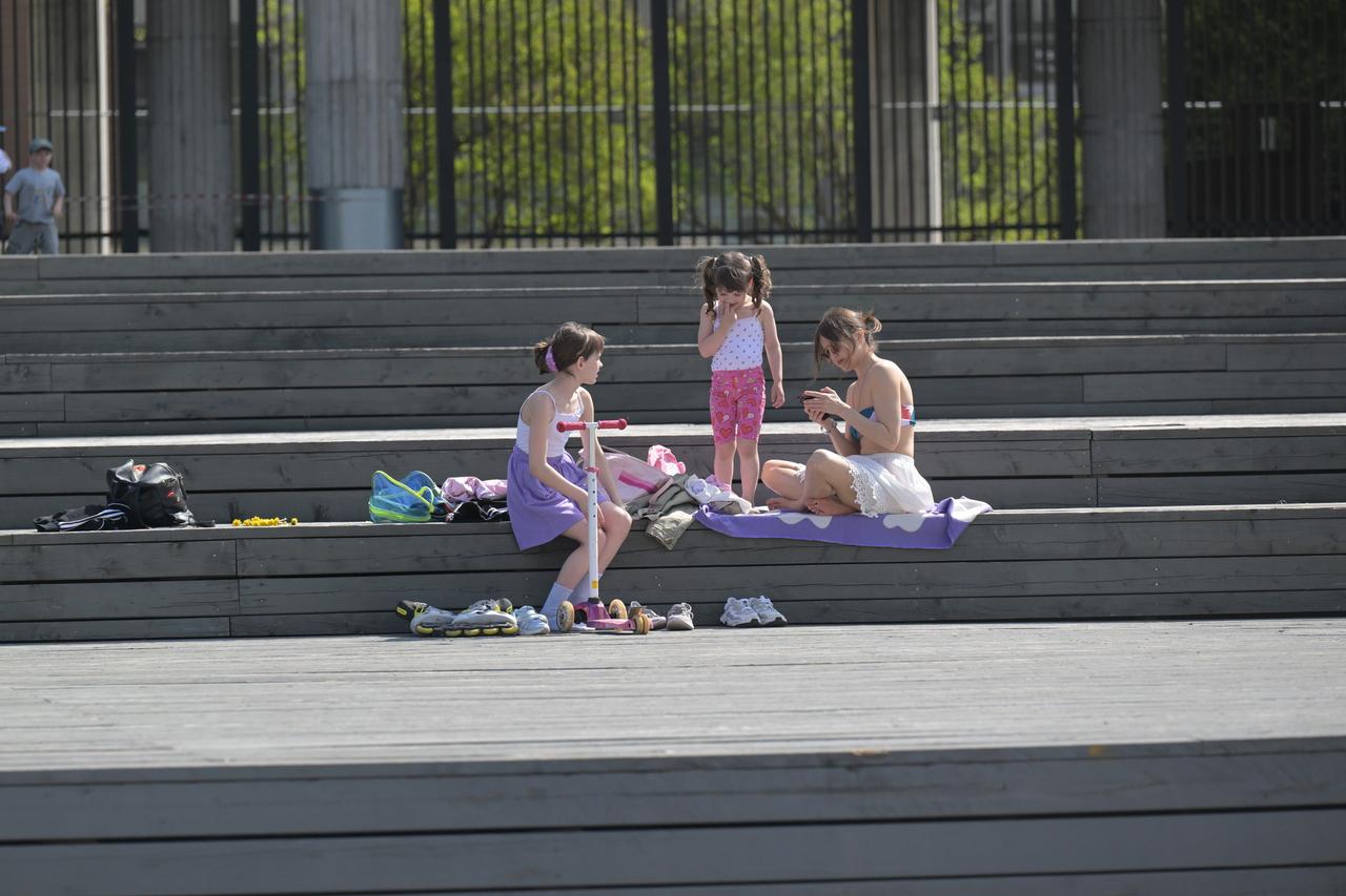 Москвичам раскрыли способы пережить аномальную жару