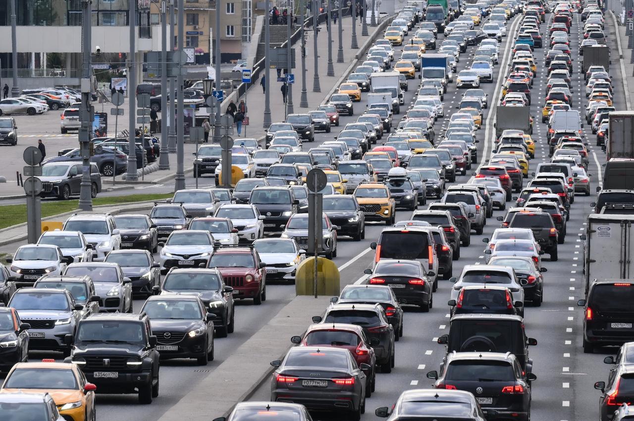 В подмосковном прокате автомобилей клиентов обманули на полмиллиарда рублей