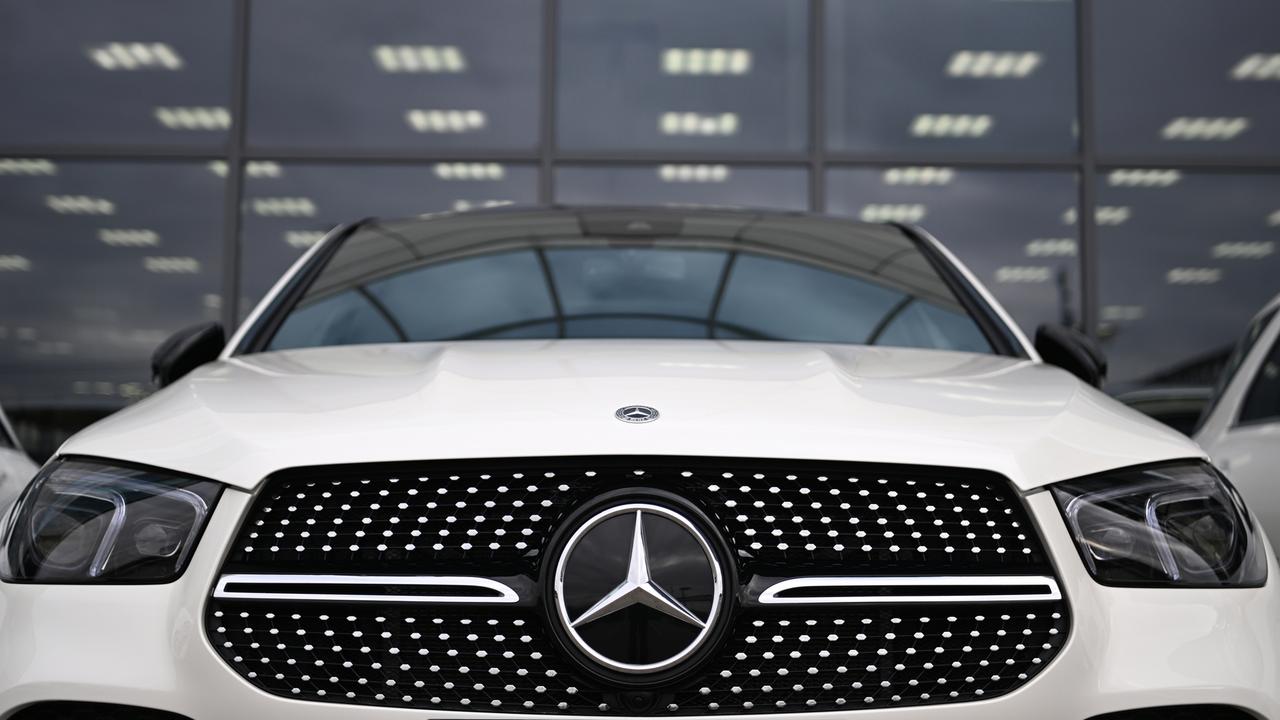 Житель Москвы распилил Mercedes из-за предстоящего развода с женой