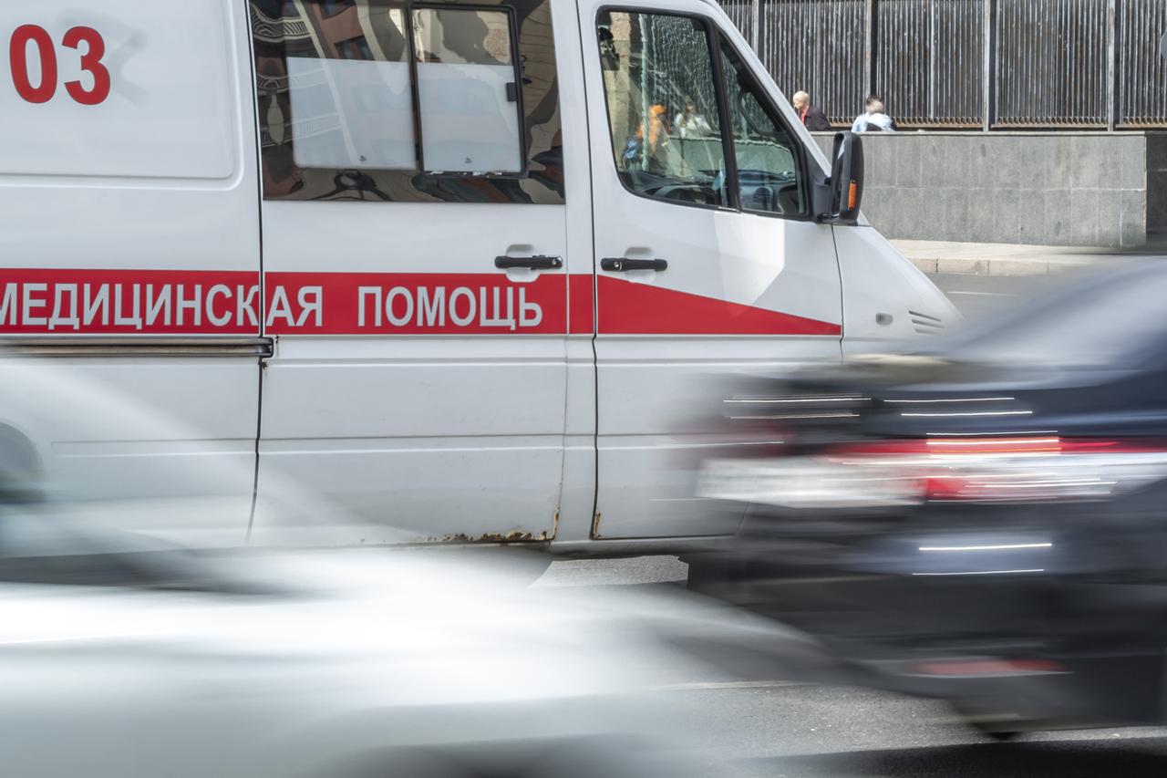 Врачи в Москве спасли уронившего на себя сковороду с раскаленным маслом годовалого ребенка
