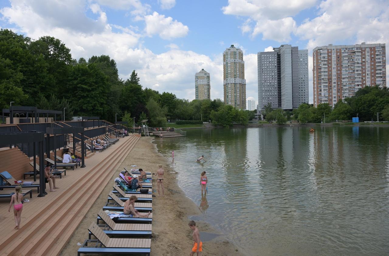 Названы разрешенные места для купания в Москве