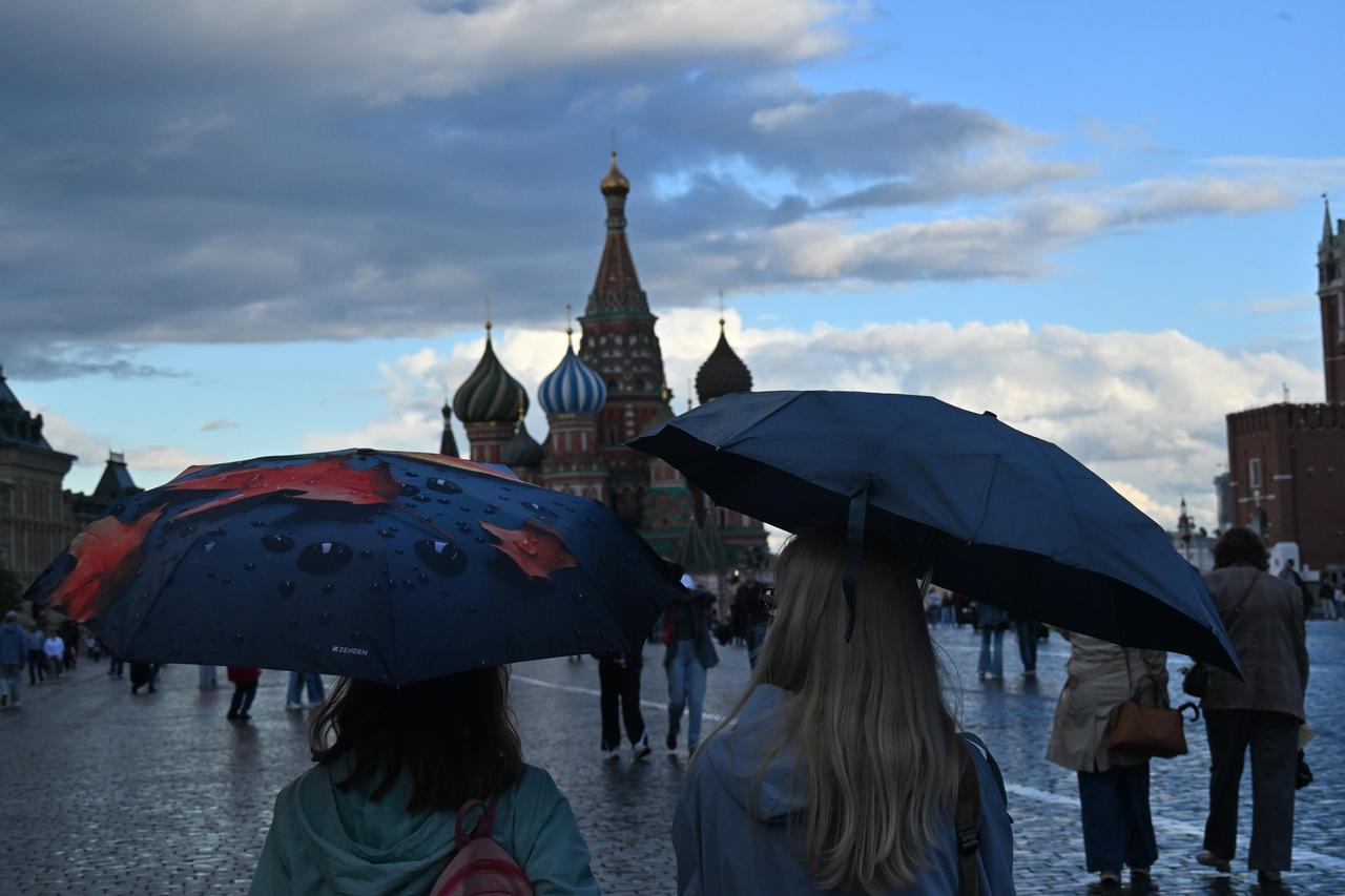 Москвичам рассказали о приближающихся дождях