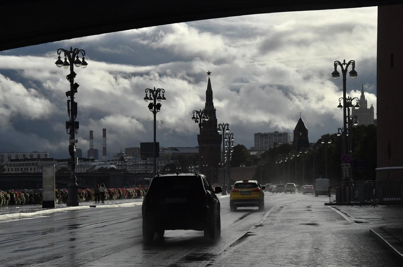 Москвичам пообещали потепление после холодных выходных