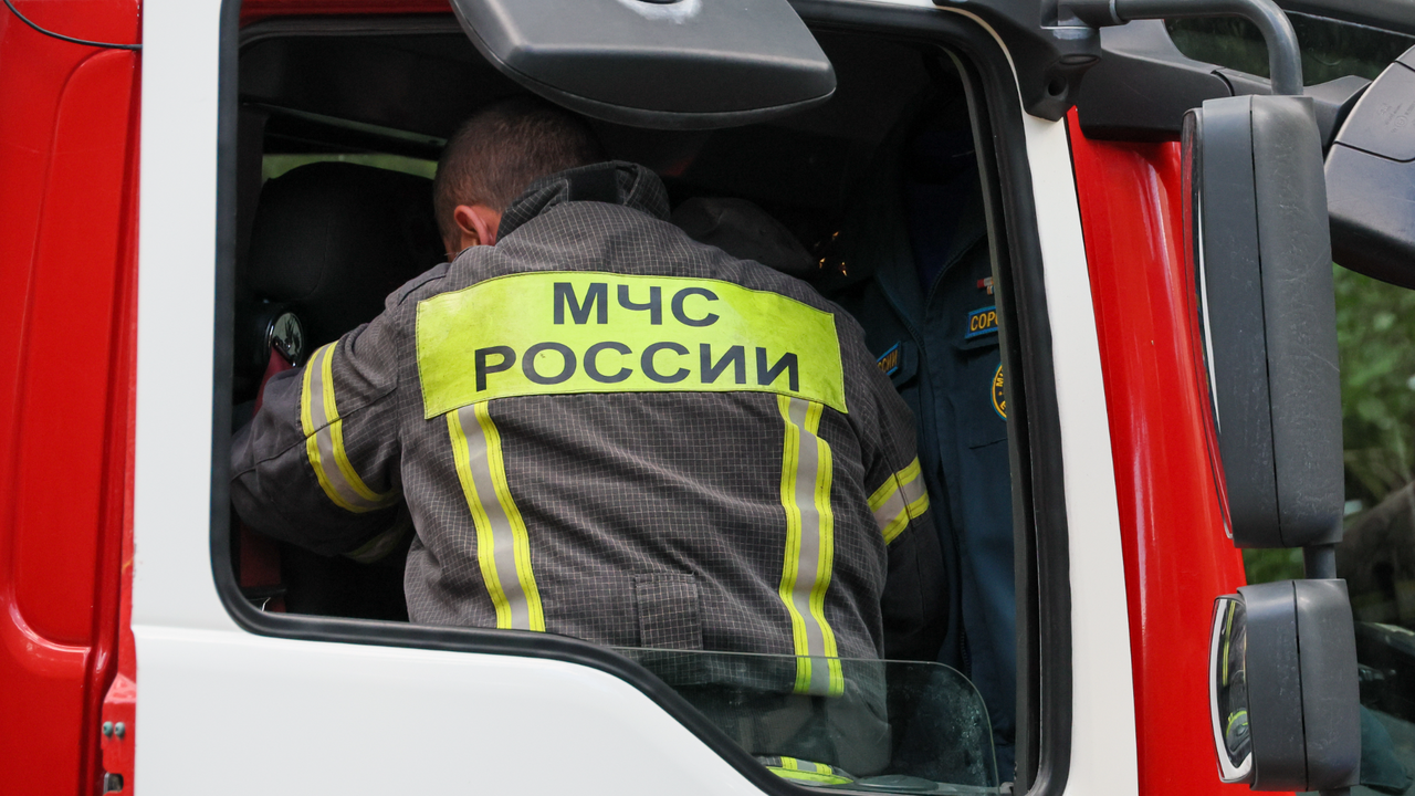 В центре Москвы спасли четырех человек из горящего дома