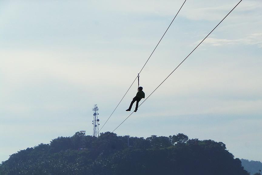 Zipline аттракцион