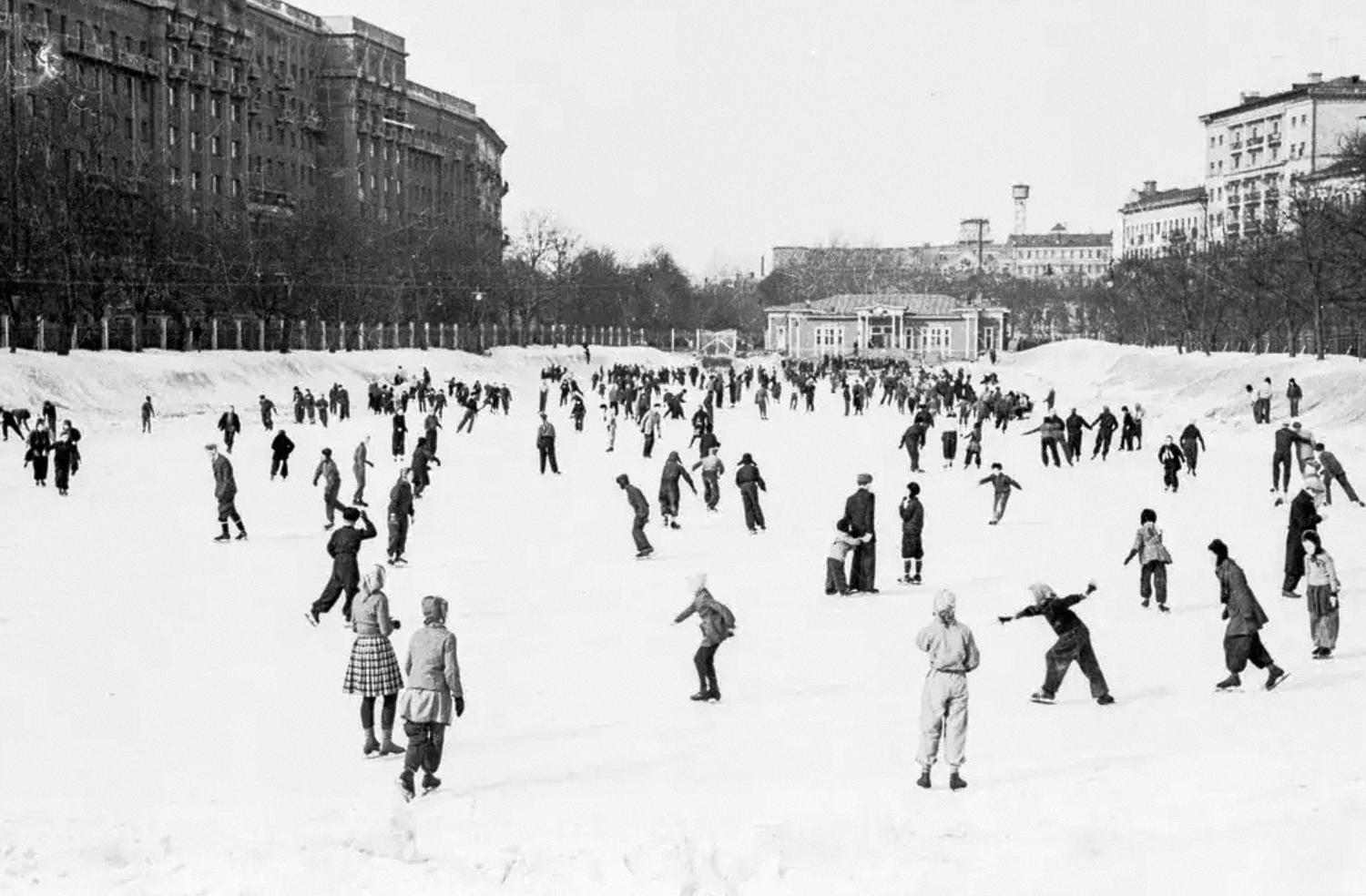 Драк не было никогда». Чистые пруды 1960-х в воспоминаниях московского  старожила - Мослента