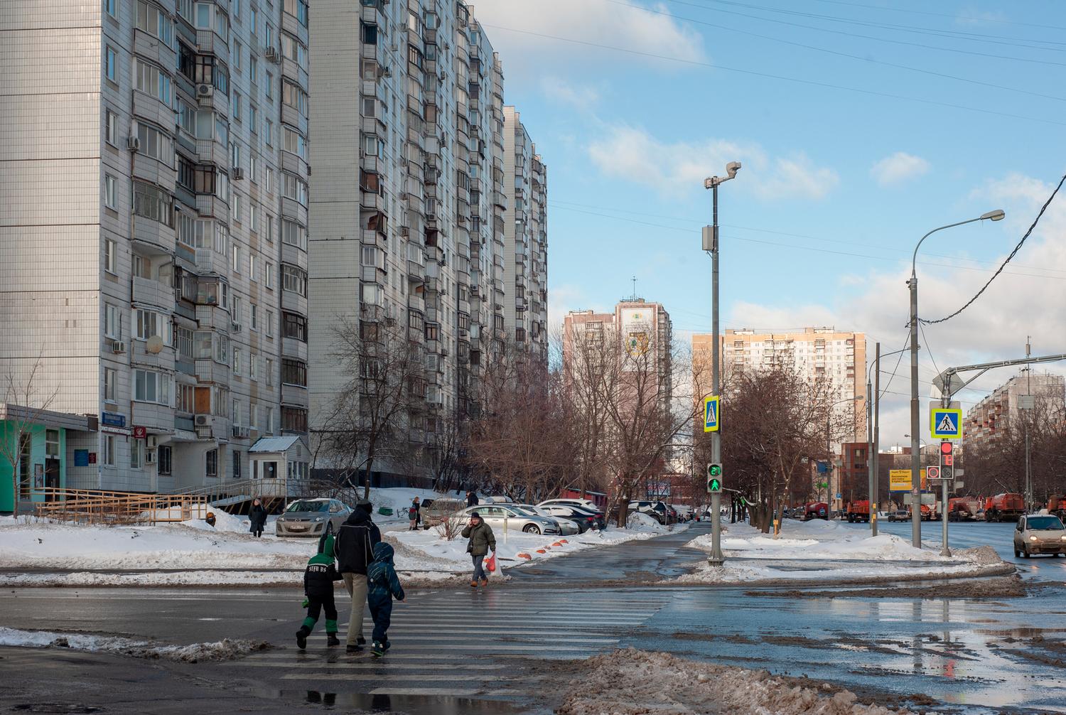 Спокойно стало, когда исчезли стихийные рынки». Как живется в одном из  некогда самых одиозных районов Москвы - Мослента