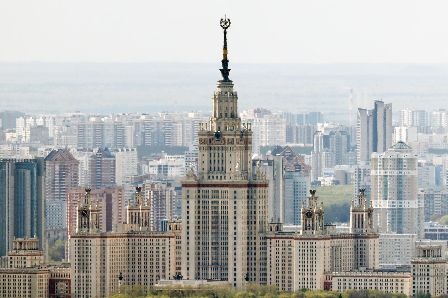 Сталинские высотки Москвы. В какие из семи сестер можно попасть сегодня? -  Мослента