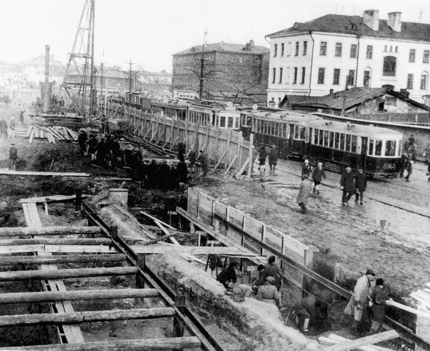 Попытка проникнуть в подземный мир — мечта греховная». Каким было бы метро  Москвы, если бы его построили 110 лет назад - Мослента