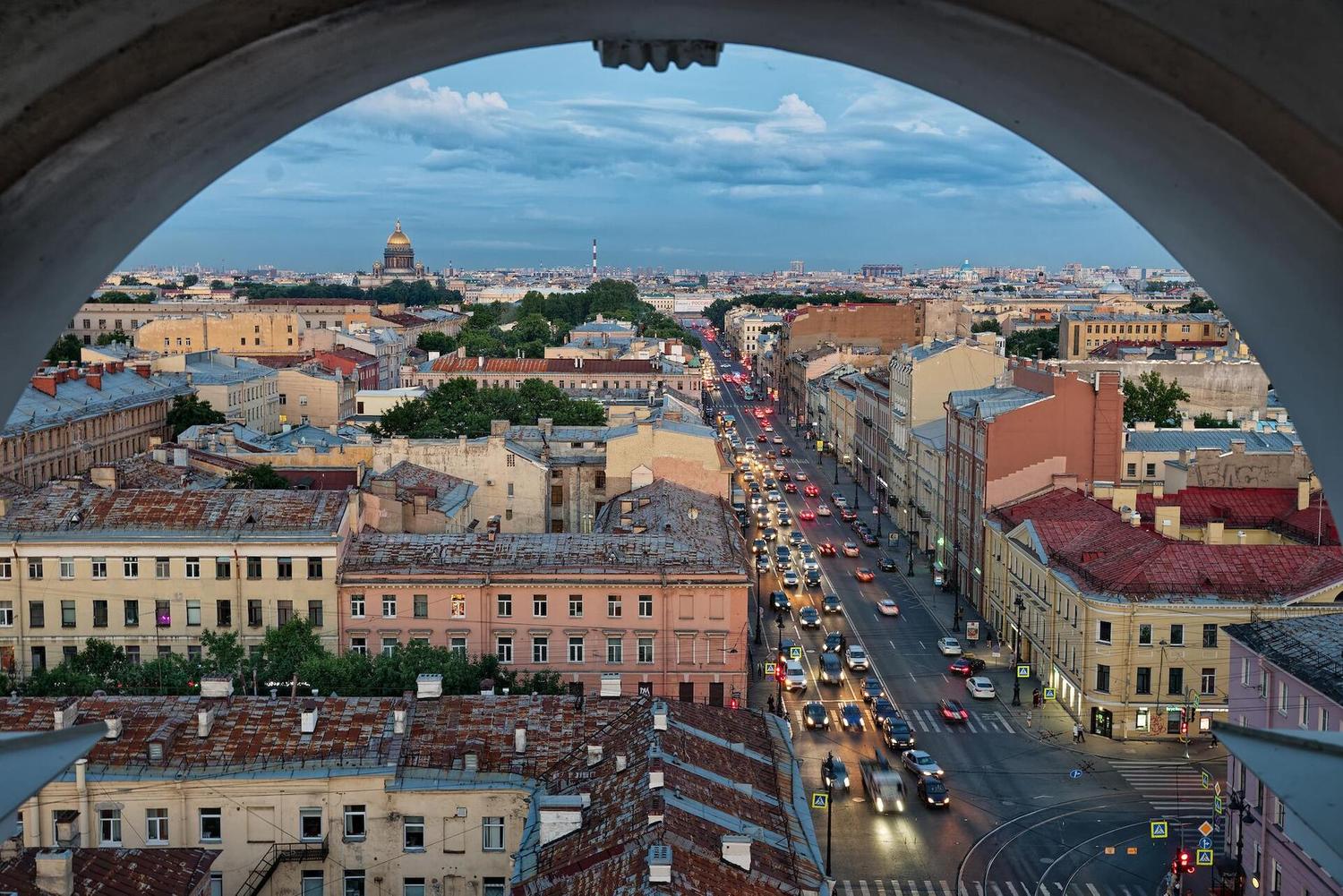 Романтика была — тушите свет!» Зачем прощаться с Москвой ради Петербурга и  как он может вас встретить - Мослента