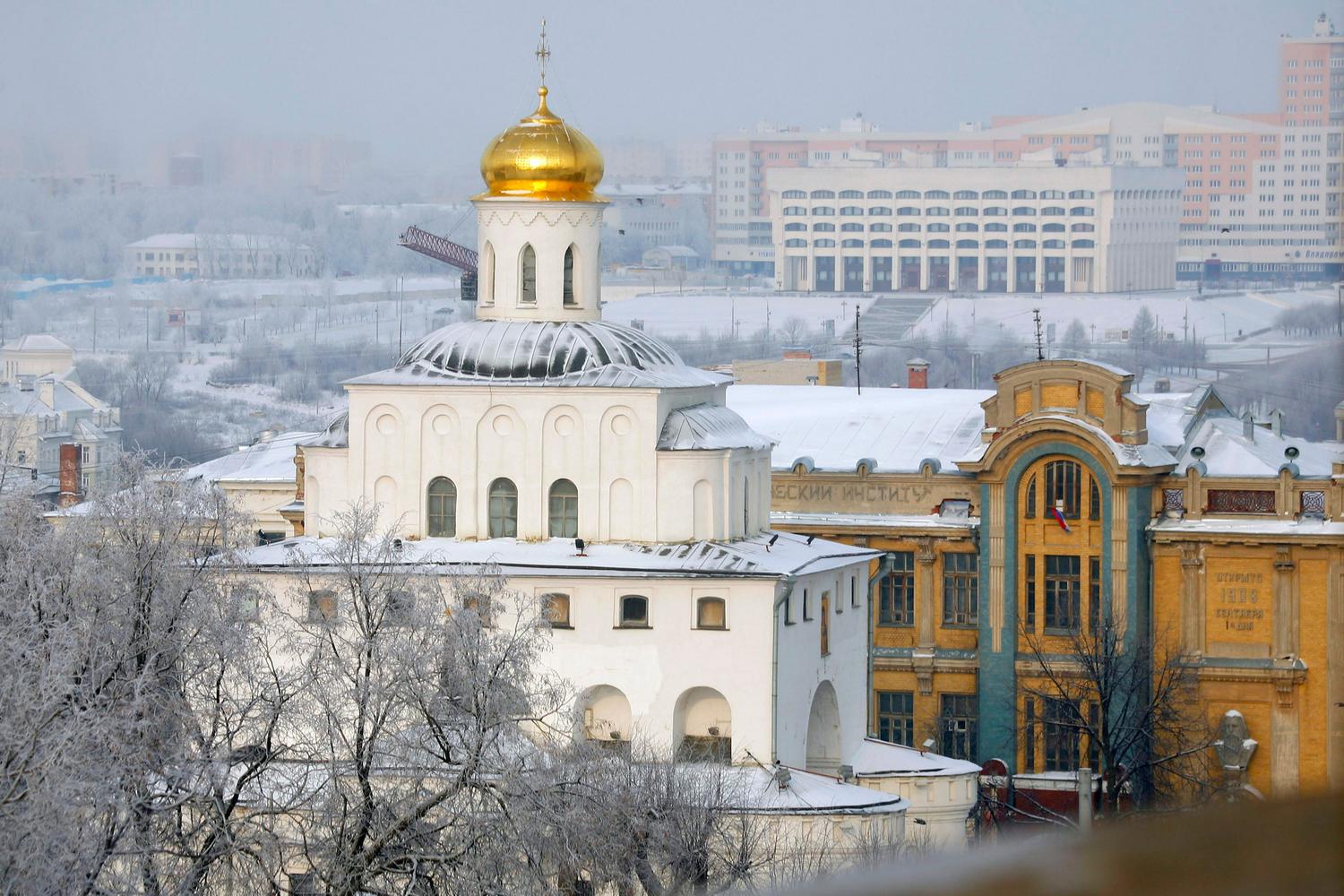 Новогодние каникулы в старорусском стиле. Куда можно поехать из Москвы на  январские праздники одним днем - Мослента