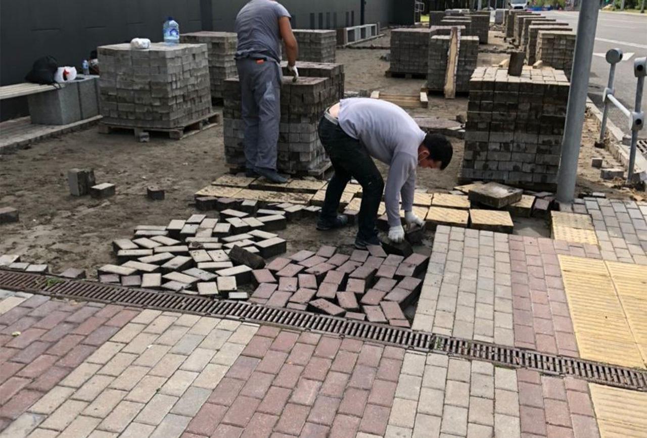 v moskve novuyu plitku snova pomenyali na