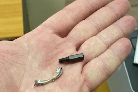 Дети проглотили крючок от вешалки и насадку от шуруповерта в Подмосковье