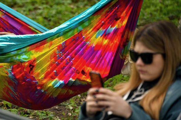 Создатели лагеря для взрослых под Москвой поделились историями о настоящей любви