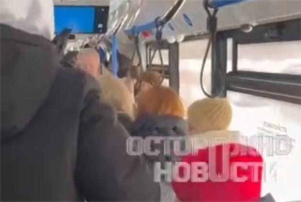 Москвичка напала на студенток из-за места в трамвае