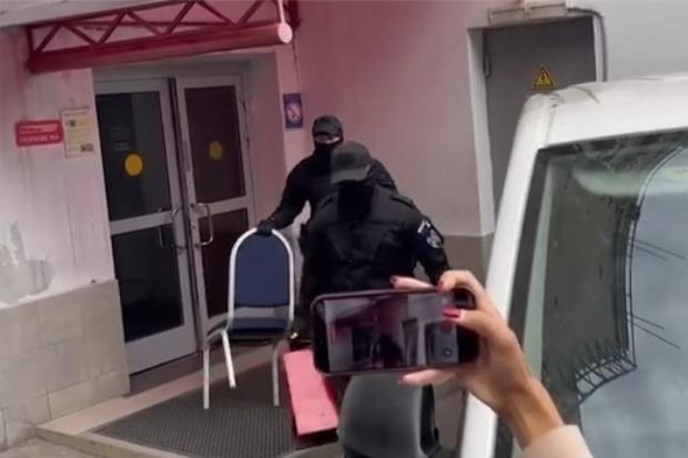 На московской «Горбушке» начались крупнейшие за 14 лет обыски