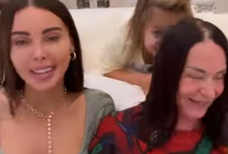 Самойлова заключила с матерью пари на миллион рублей