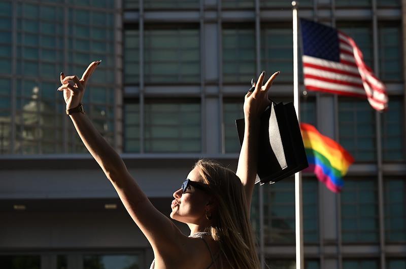 Москвичи назвали однополые браки главной угрозой демографии