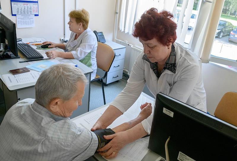 Невролог назвал неочевидные симптомы инсульта 