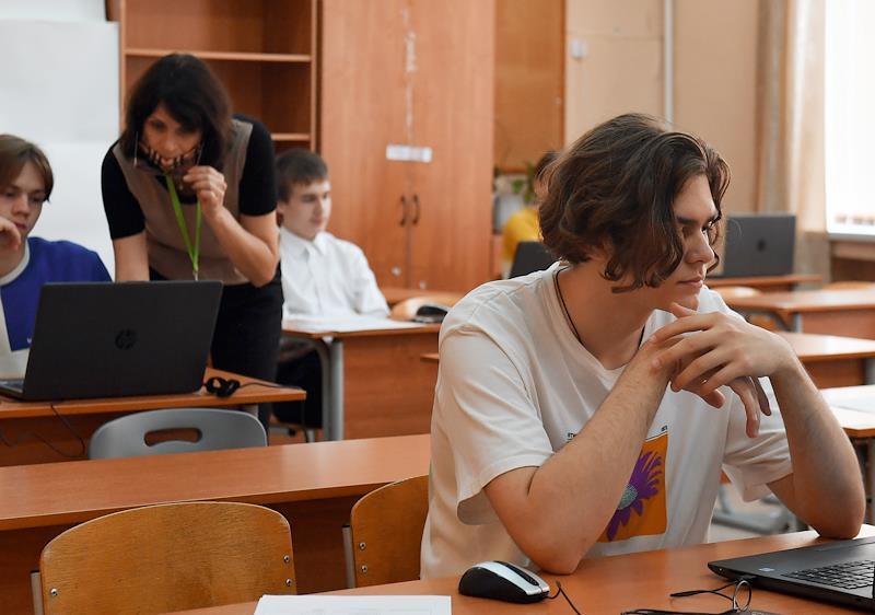 Стало известно об основных изменениях в итоговом школьном сочинении