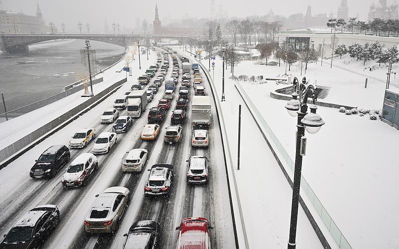 Москвичей предупредили о девятибалльных пробках