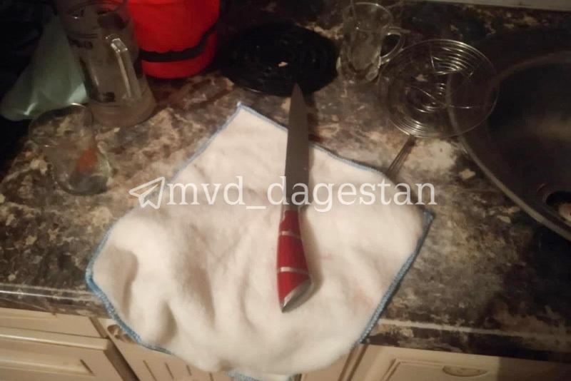 Мать ударила дочь ножом в пах из-за семейных ссор