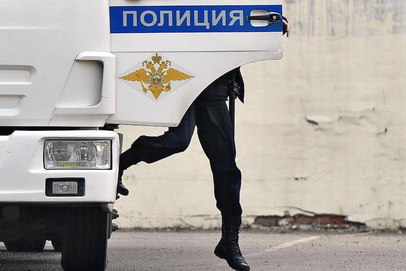 Мошенники убедили москвичку продать квартиру и сжечь электронные гаджеты