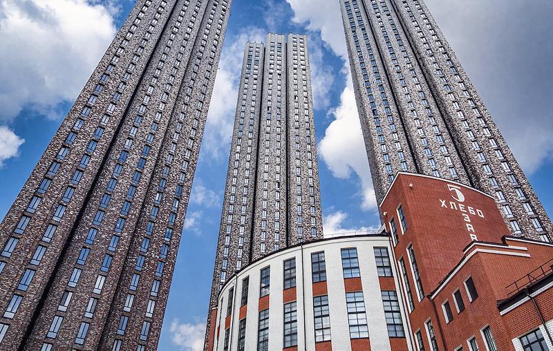 В Москве подешевело премиальное жилье