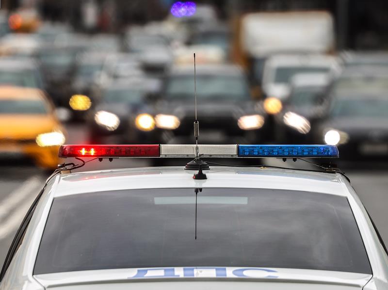 В Подмосковье пьяный полицейский сбил подростка на пешеходном переходе и уехал