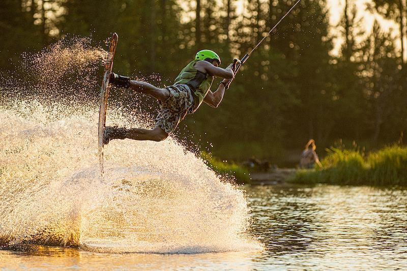 Раскрыты цены на популярные у россиян летние развлечения и услуги