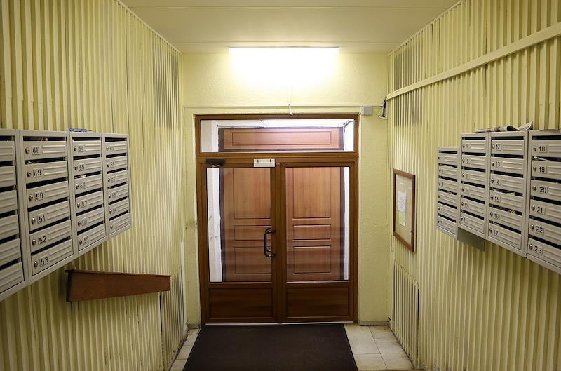 Послание соседям в лифте московской многоэтажки умилило россиян