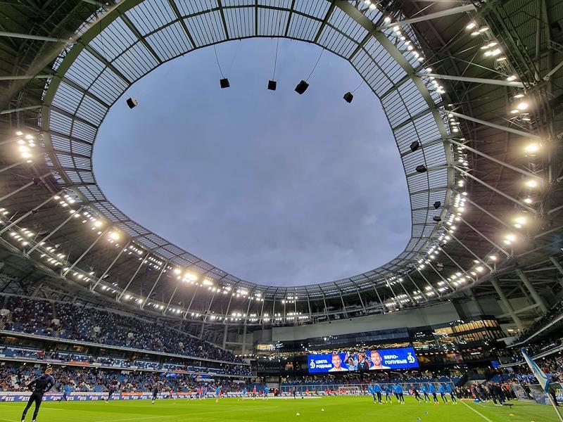 Вокруг стадиона «Динамо» проведут крестный ход. Болельщики хотят «снять проклятье» с любимого клуба