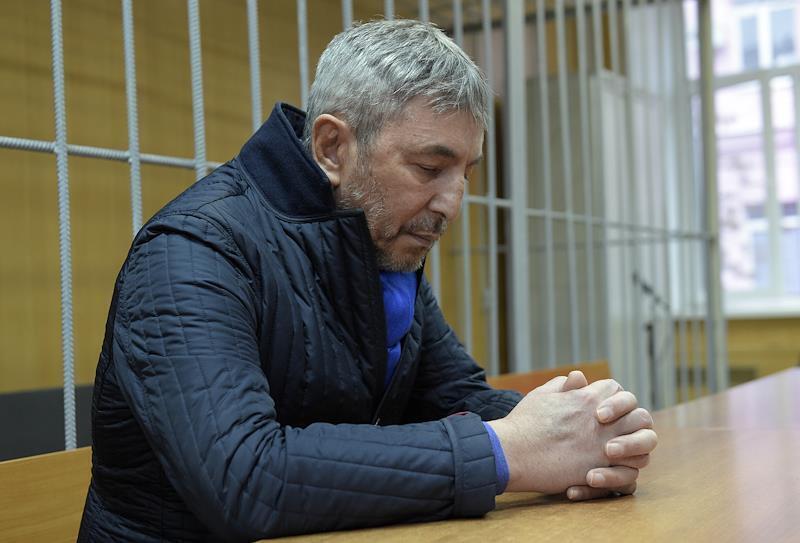 Живший в отеле у Кремля бизнесмен Умар Джабраилов покончил с собой